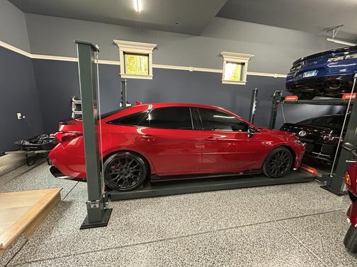 2020 Toyota Avalon TRD