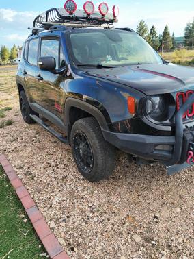 Black 2018 Jeep Renegade Trailhawk