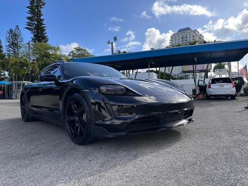 2022 Porsche Taycan Taycan 4 Cross Turismo
