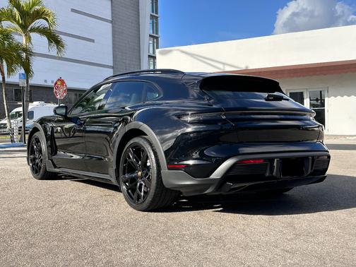 2022 Porsche Taycan Taycan 4 Cross Turismo
