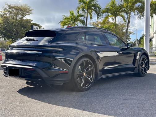 2022 Porsche Taycan Taycan 4 Cross Turismo