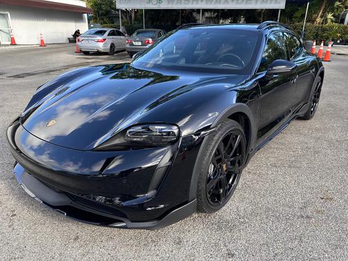 2022 Porsche Taycan Taycan 4 Cross Turismo