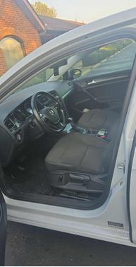 2019 Volkswagen e-Golf SE