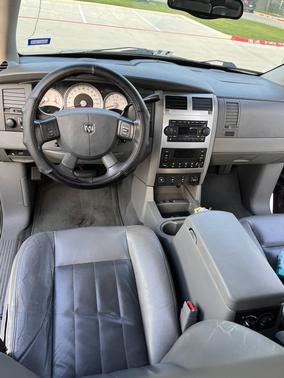 Purple 2004 Dodge Durango Limited