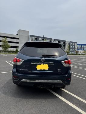 Blue 2013 Nissan Pathfinder SL
