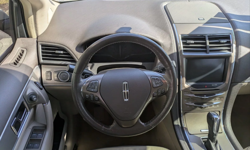 2014 Lincoln MKX Base