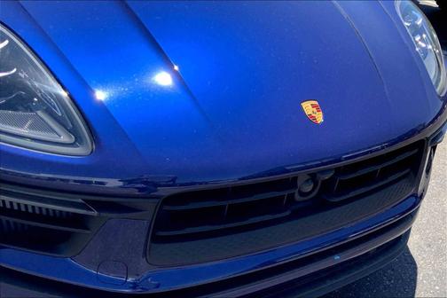 Blue 2024 Porsche Macan Macan S
