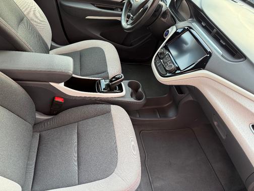 2021 Chevrolet Bolt EV LT