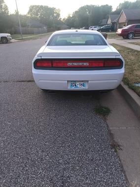 White 2011 Dodge Challenger Base