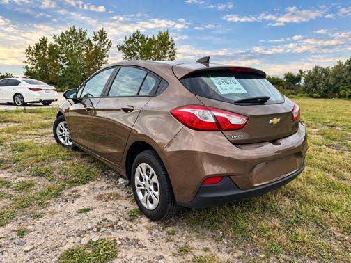 Brown 2019 Chevrolet Cruze LS