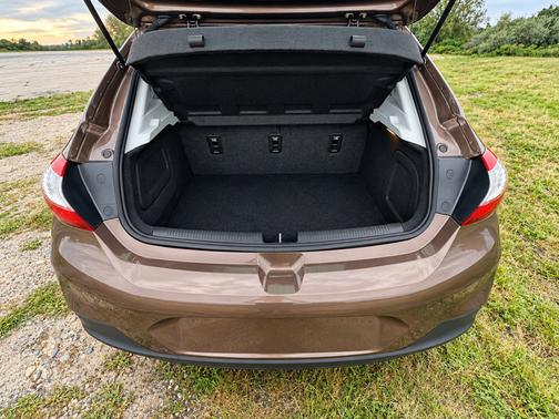 Brown 2019 Chevrolet Cruze LS
