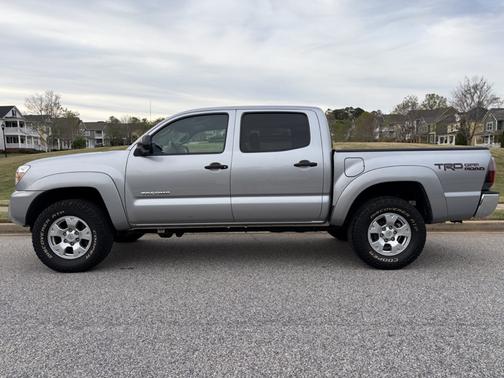 2014 Toyota Tacoma Base