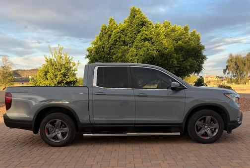 Gray 2023 Honda Ridgeline RTL
