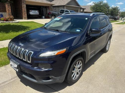 Blue 2016 Jeep Cherokee Latitude