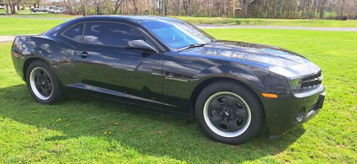 Black 2011 Chevrolet Camaro 2LS
