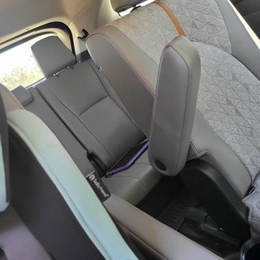 Photo 2 of 7 of 2022 Toyota Highlander Hybrid XLE Bronze