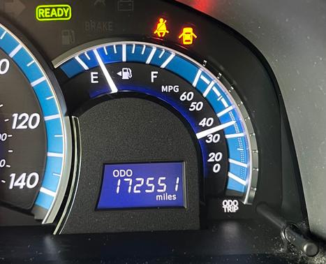 Black 2013 Toyota Camry Hybrid XLE