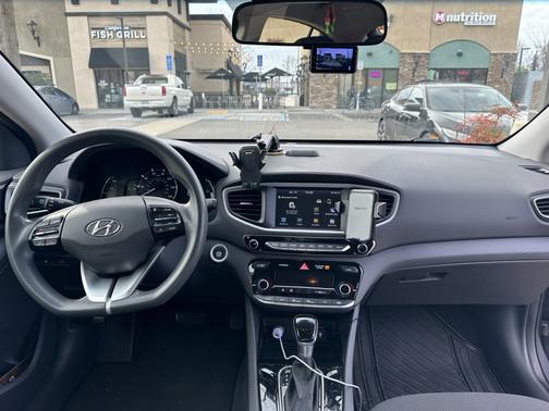 2019 Hyundai IONIQ Hybrid Blue