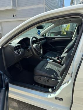 2022 Volkswagen Passat 2.0T SE