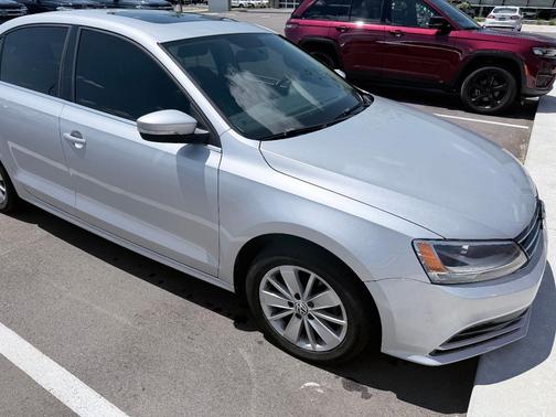Silver 2016 Volkswagen Jetta 1.4T SE