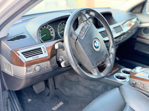 Gray 2004 BMW 745 Li