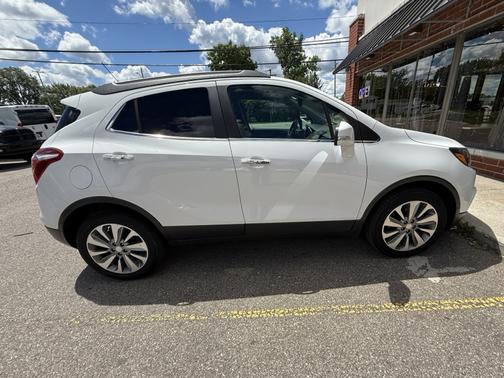 White 2019 Buick Encore Preferred