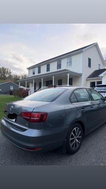 Gray 2017 Volkswagen Jetta 1.4T SE