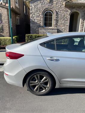 Silver 2018 Hyundai ELANTRA SEL