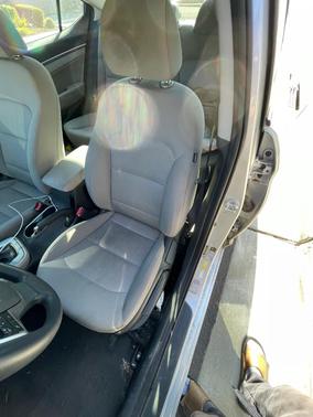 Silver 2018 Hyundai ELANTRA SEL