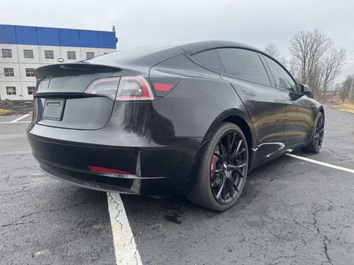 2023 Tesla Model 3 Base