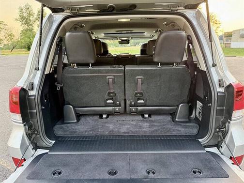 2017 Toyota Land Cruiser Base