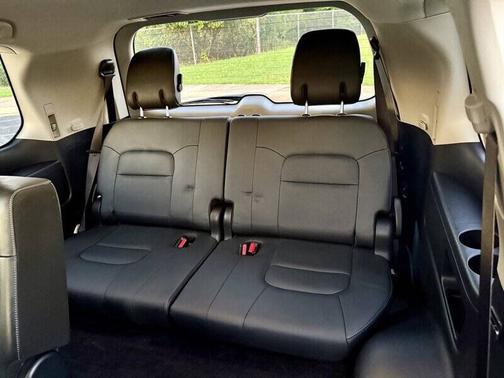 2017 Toyota Land Cruiser Base