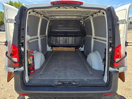 White 2018 Mercedes-Benz Metris Base