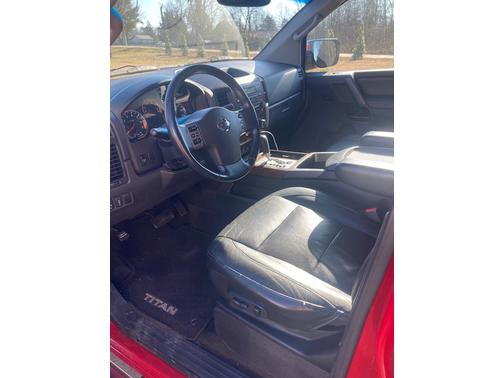 2012 Nissan Titan SL