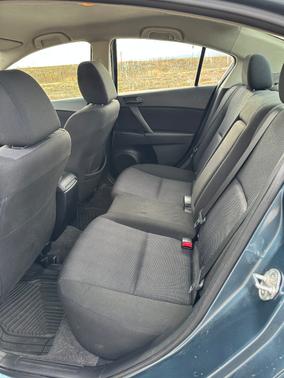 2010 Mazda Mazda3 i Sport