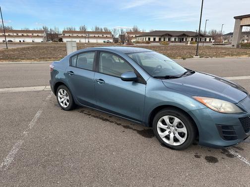 2010 Mazda Mazda3 i Sport