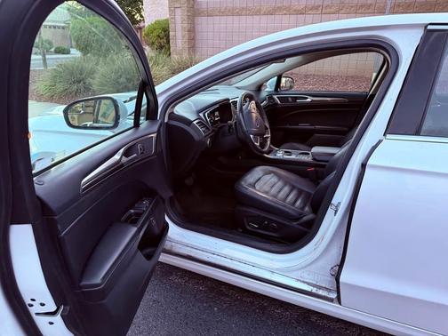 2017 Ford Fusion Energi SE Luxury