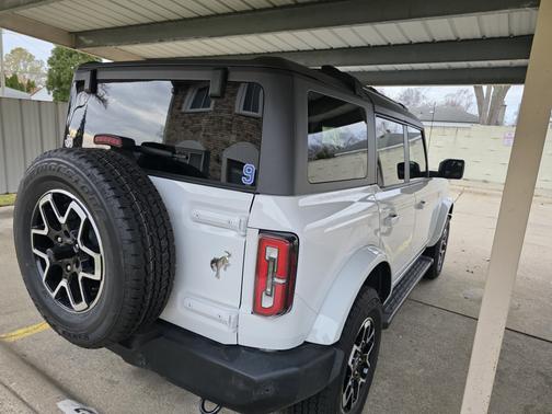 2024 Ford Bronco Outer Banks