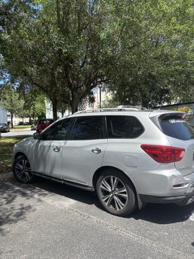 Silver 2018 Nissan Pathfinder Platinum