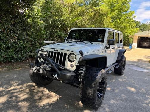 White 2017 Jeep Wrangler Unlimited Sahara