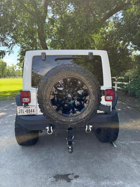 White 2017 Jeep Wrangler Unlimited Sahara