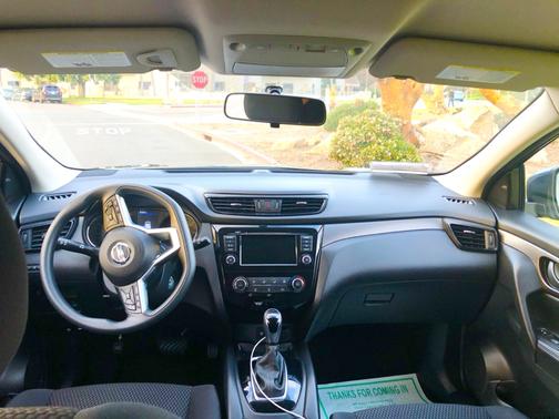 Black 2019 Nissan Rogue Sport S