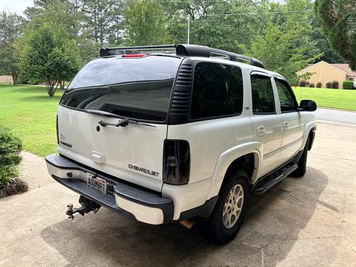 White 2005 Chevrolet Tahoe Z71