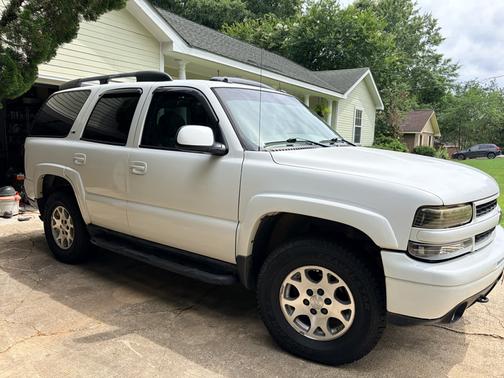 White 2005 Chevrolet Tahoe Z71