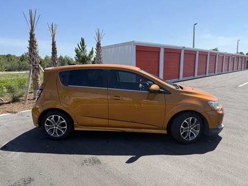 2018 Chevrolet Sonic LT