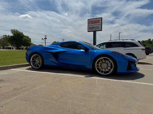 Blue 2025 Chevrolet Corvette Z06 w/1LZ