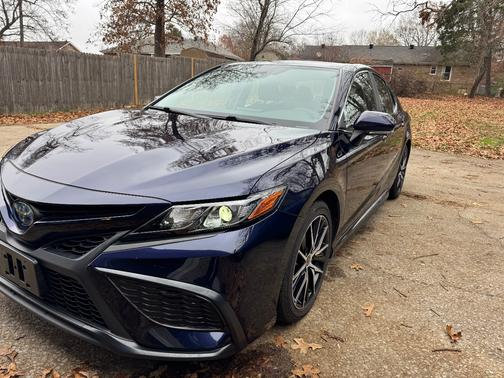 2022 Toyota Camry Hybrid Nightshade
