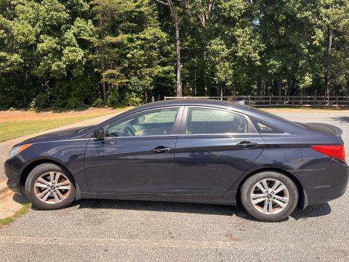 2013 Hyundai SONATA GLS