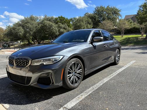 Gray 2022 BMW M340 i