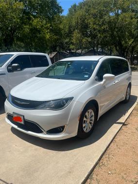 2018 Chrysler Pacifica Touring Plus